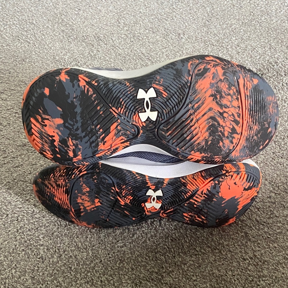 Under Armour Youth Basketball Shoes | Size 5.5Y | Navy & Orange - Picture 4 of 5